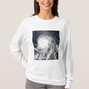 Satelliet-uitzicht van de orkaan Celia T-shirt