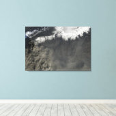 Satelliet uitzicht van een aspluim 4 canvas afdruk (Insitu (Houten vloer))