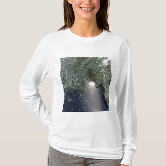 Satelliet-uitzicht van een olieramp t-shirt (Voorkant)
