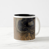 Satelliet-uitzicht van Mount Fogo Tweekleurige Koffiemok (Voorkant rechts)