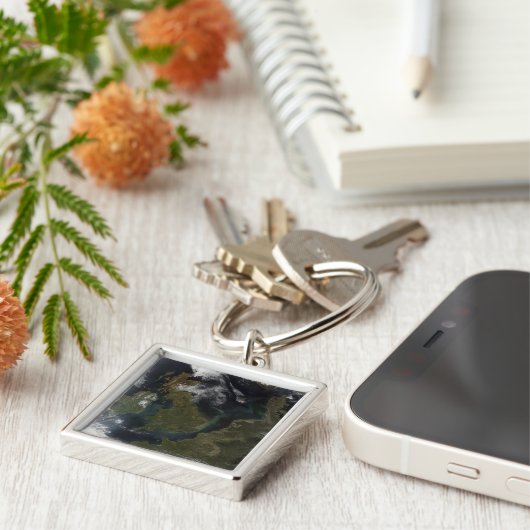 Satelliet-uitzicht van Noord-Europa Sleutelhanger (Zijkant)