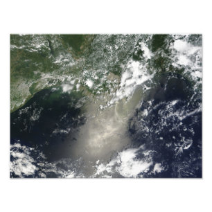 Satelliet-uitzicht van olielevers en olielonijnen foto afdruk