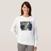 Satelliet-uitzicht van olielevers en olielonijnen t-shirt (Voorkant volledig)