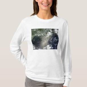 Satelliet-uitzicht van olielevers en olielonijnen t-shirt
