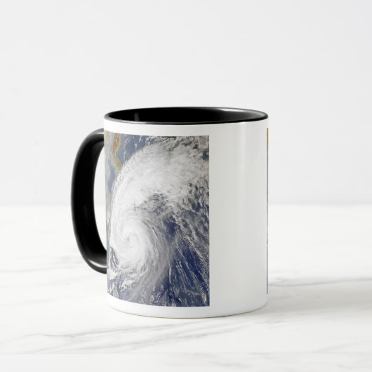 Satellietafbeelding van een tyfoon mok (Voorkant links)