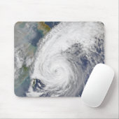 Satellietafbeelding van een tyfoon muismat (Met muis)