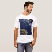 Satellietuitzicht van de Prince Edward Islands T-shirt (Voorkant volledig)