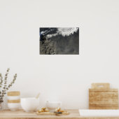 Satellietuitzicht van een aspluim 2 poster (Keuken)