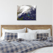 Satellietuitzicht van een zwaar winterstorm canvas afdruk (Insitu (Slaapkamer))