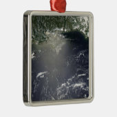 Satellietuitzicht van olielekken metalen ornament (Rechts)
