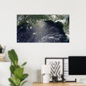 Satellietuitzicht van olielekken poster (Thuiskantoor)