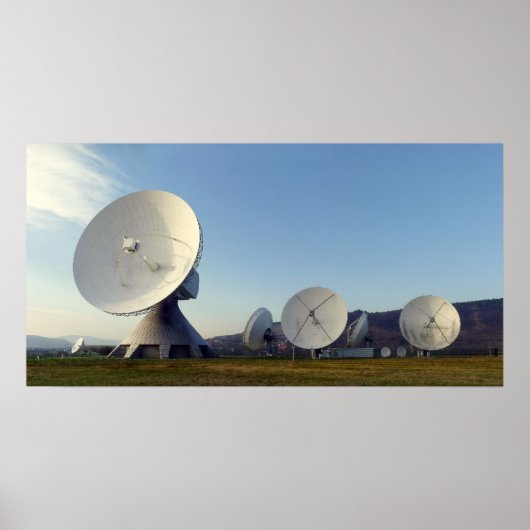 Satellite Dish Poster (Voorkant)