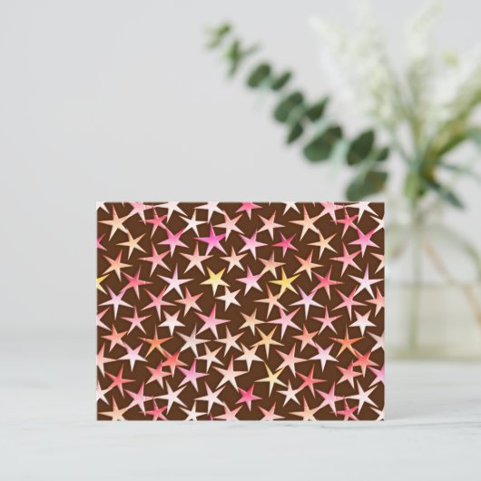 Satin sterren, roze op chocolade briefkaart (Staand voorkant)
