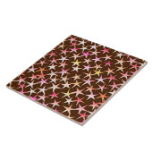 Satin sterren, roze op chocolade tegeltje (Zijkant)