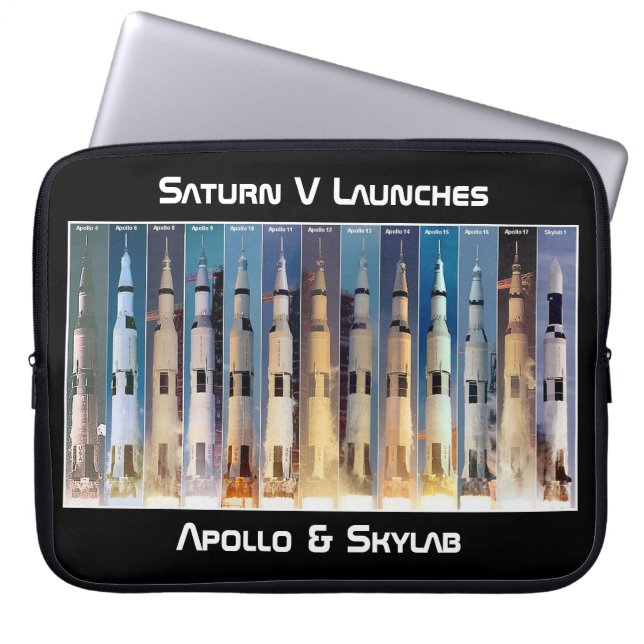 Saturn V Moon Rocket Launches Laptop Sleeve (Voorkant)