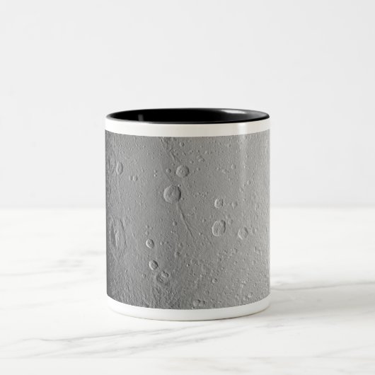 Saturnus's maan Dione 2 Tweekleurige Koffiemok (Center)