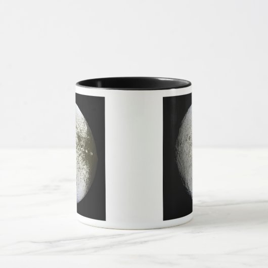 Saturnus's maan Iapetus 2 Mok (Midden)