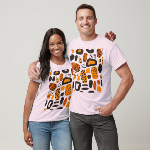Savanna Pop: Tribal Vibes in Sinaasappel en zwart T-shirt