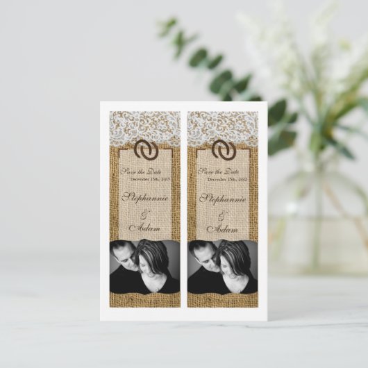 Save the Date Book Mark Favors Hoefijzers Burlap Aankondigingskaart (Staand voorkant)