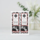 Save the Date Book Mark Favors Zwart Rood Damast Aankondigingskaart (Staand voorkant)