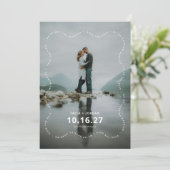 Save the Date Card Modern Wavy Border (Staand voorkant)