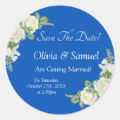 Save The Date - Cobalt Blauw & Witte Rozen Trouwen Ronde Sticker (Voorkant)