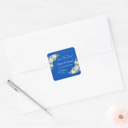 Save The Date - Cobalt Blauw & Witte Rozen Trouwen Vierkante Sticker (Envelop)