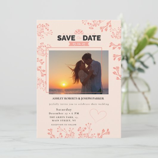 Save the Date – Elegante Roze Bloemen Fotobruiloft Feestdagenkaart (Staand voorkant)