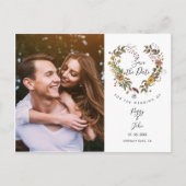Save the Date Floral Heart Garland Foto Briefkaart (Voorkant)