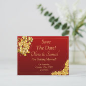 Save The Date - Gold Roses on Maroon Red  Aankondigingskaart (Staand voorkant)