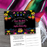 Save the Date Kleurrijke Mexicaanse Fiesta Floral Aankondigingskaart<br><div class="desc">Sla het Date-Briefkaart op dat u kunt aanpassen aan elke gelegenheid. Het Mexicaanse fiesta bloemenontwerp heeft een overvloed aan kleurrijke bloemen op de voorkant met handgeschreven geborstelde typografie in roze, op een zwarte achtergrond. De sjabloon is opgezet voor u om het briefkaart te personaliseren met uw speciale datum, uw gelegenheid...</div>