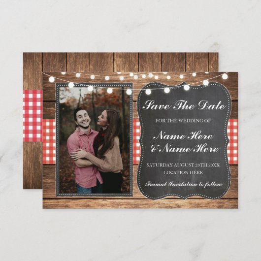 Save The Date Krijt Hout Rustieke Rood Geruit Foto (Voorkant / Achterkant)