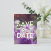 Save the Date Paarse Bloem Briefkaart (Staand voorkant)
