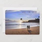 Save the Date Romantic Couple on Beach Kaart (Voorkant)