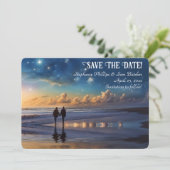 Save the Date Romantic Couple on Beach Kaart (Staand voorkant)