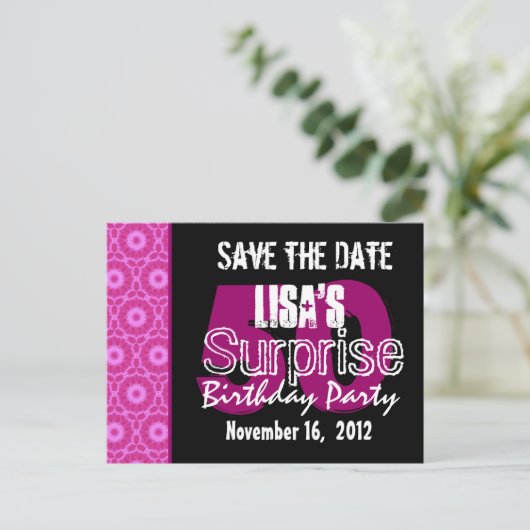 Save the Date Surprise 50th Party Roze V451 Aankondigingskaart (Staand voorkant)