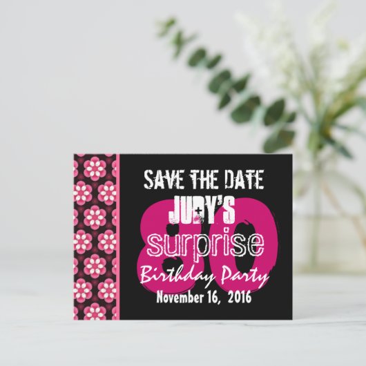 Save the Date Surprise 80th Party Roze Bloemen V00 Aankondigingskaart (Staand voorkant)