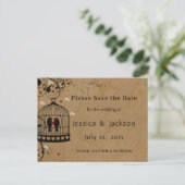 Save the Date Twee Liefdesvogels Vogelkooi Harten  Aankondigingskaart (Staand voorkant)