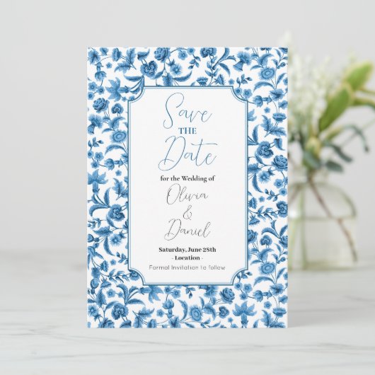 Save The Date Wedding Chintz Blauw & Wit Bloemen (Staand voorkant)
