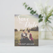 Save The Date Whimsical Witte Script Foto Overlay Briefkaart (Staand voorkant)