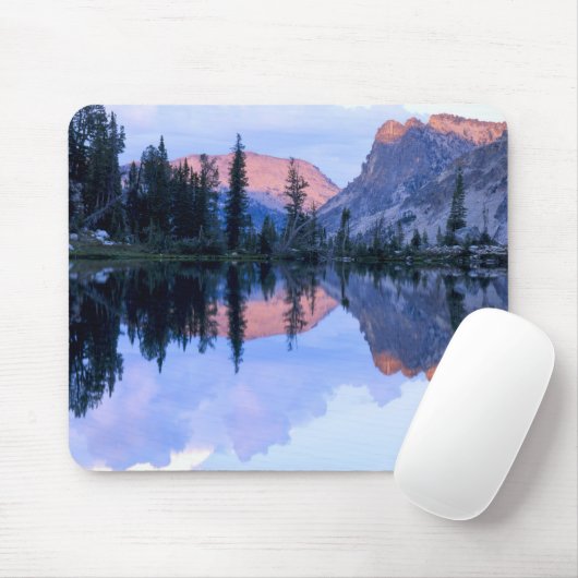 Sawtooth Wilderness, Idaho. VS. Cumulus Muismat (Met muis)