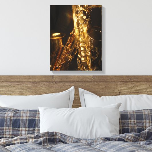 Saxofoon verpakt Canvas Print (Insitu (Slaapkamer))