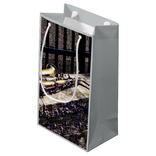 Saxophone on Wall Klein Cadeauzakje (Achterkant Gekanteld)