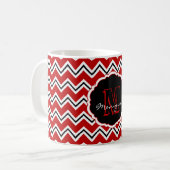SC Monogram Chevron, Mok met rood-wit-zwart-koffie (Voorkant links)