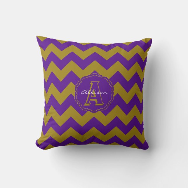 SC Monogram Chevron, Paars-Gold Square Pillow Kussen (Voorkant)