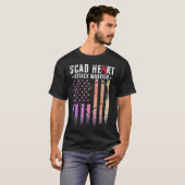 SCAD Heart Attack Survivor USA Flag Fight Warrior T-shirt (Voorkant volledig)