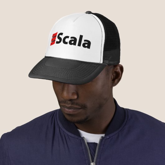 Scala-Pet, zwarte Logo Trucker Pet (In situ)