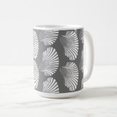 Scallop Shell Block Print, Grey and White Koffiemok (Voorkant rechts)