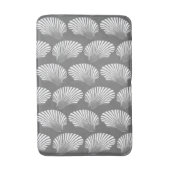 Scallop Shell Block Print, grijs / grijs en wit Badmat (Voorkant Verticaal)