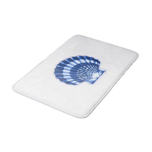 Scallop Shell - Navy Blue op een witte achtergrond Badmat (Gekanteld)